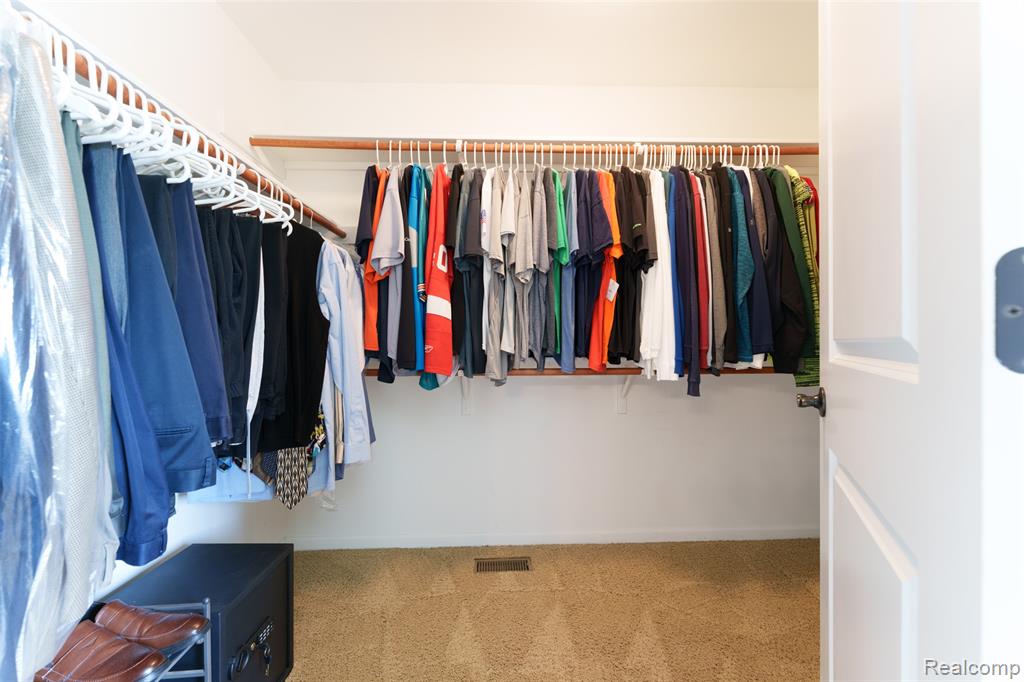 24455 Glenwood Drive, South Lyon, MI 48178 — Photo 34