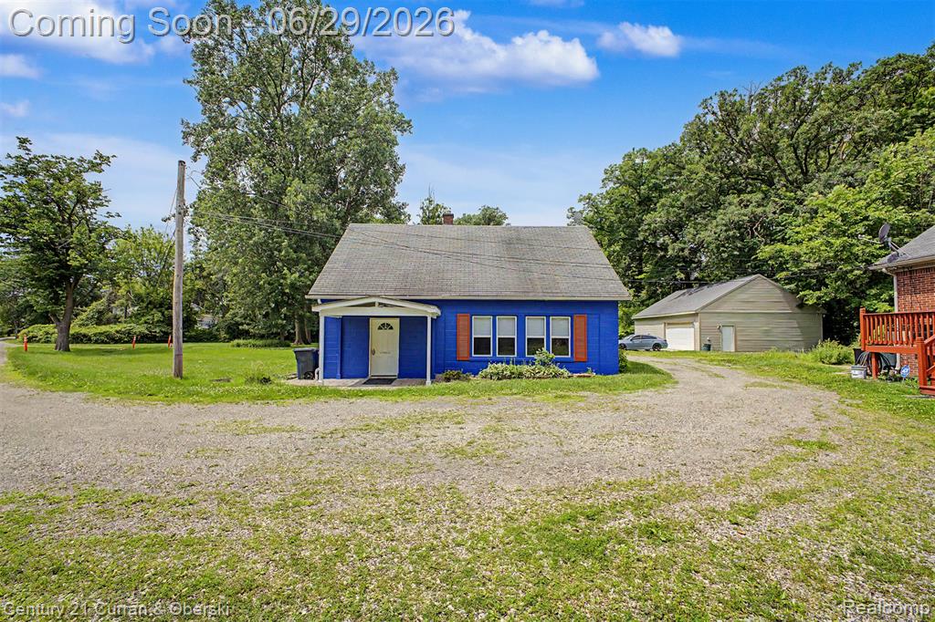 24915 Saint Paul Boulevard, Harrison Township, MI