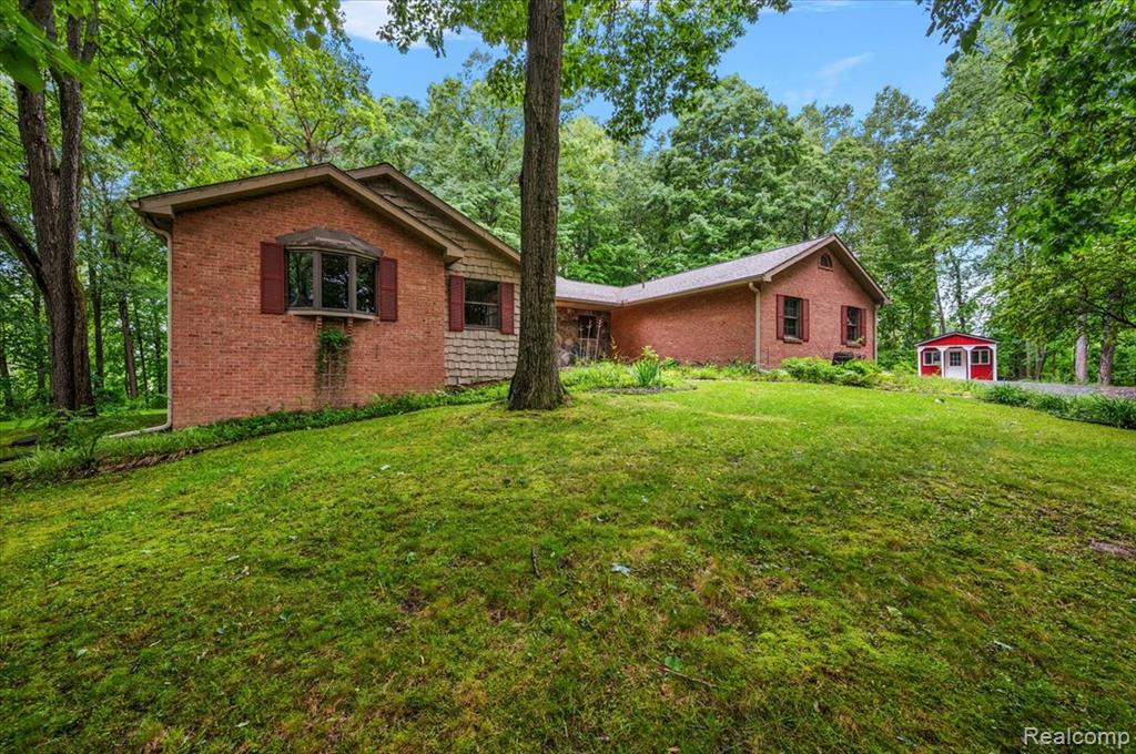 670 Rolling Acres Drive, Ortonville, MI 48462 — Photo 4