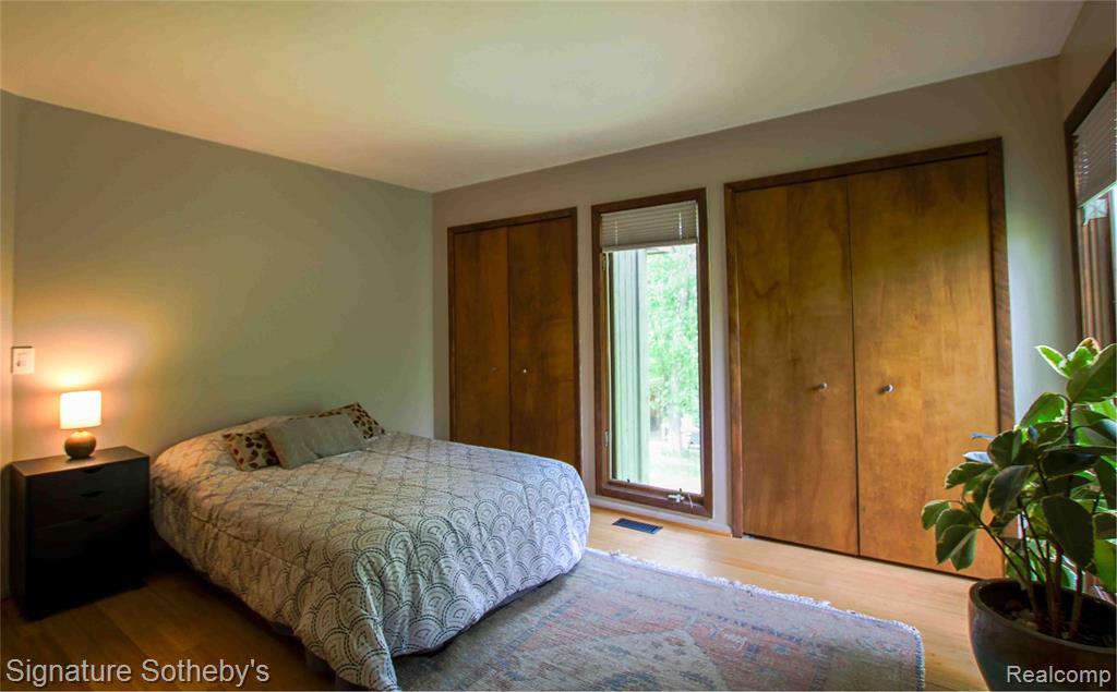 4945 Whitlow Court, Commerce Twp, MI 48382 — Photo 13