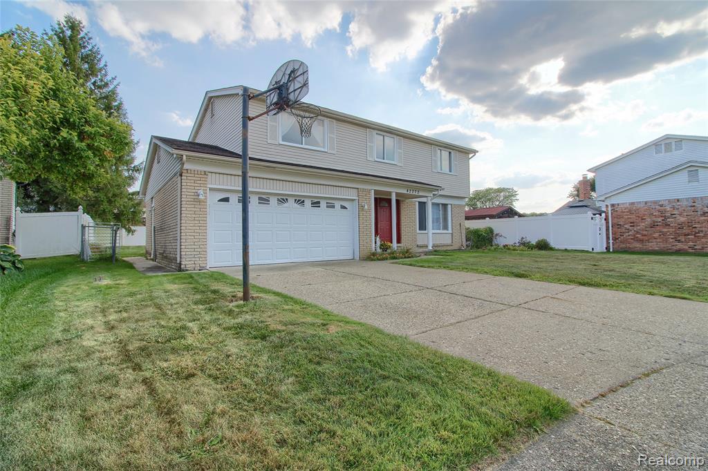 42272 Beechwood Court Court, Canton, MI 48188 — Photo 2
