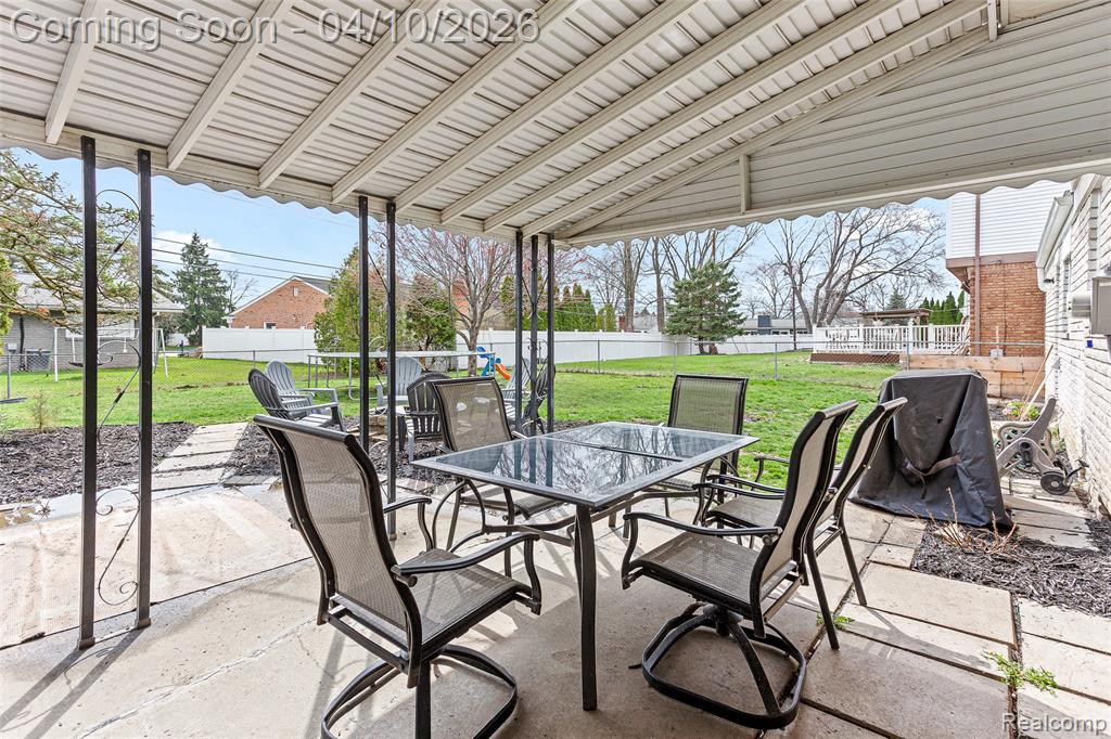 4594 Barcroft Way, Sterling Heights, MI 48310 — Photo 41