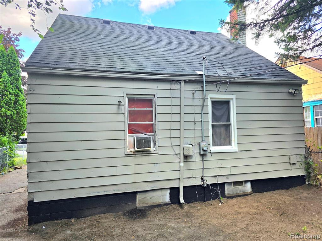 9560 Plainview Avenue, Detroit, MI 48228 — Photo 16