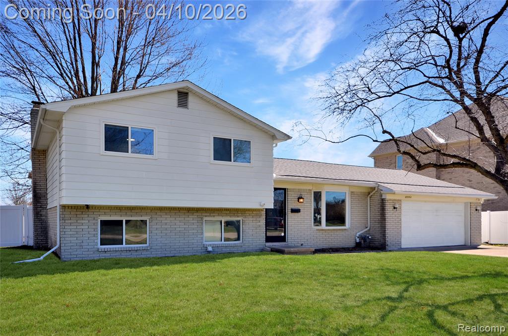 45064 Hecker Drive, Utica, MI 48317 — Photo 3