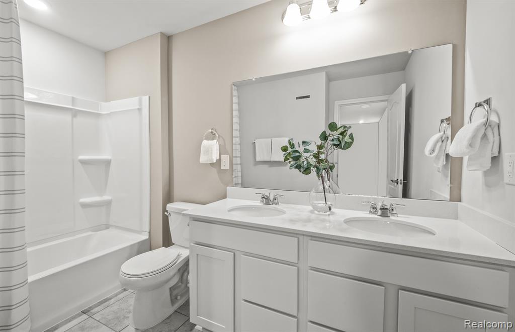 4052 Nottingham Circle, Clarkston, MI — Photo 17