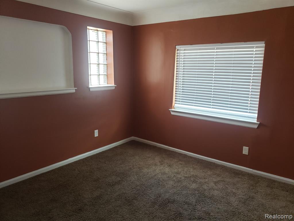 71 E GREAT LAKES Street, River Rouge, MI 48218 — Photo 3