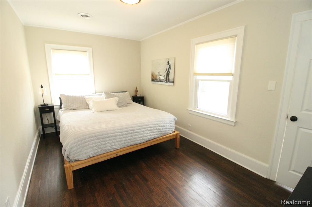 1383 Bishop Road, Grosse Pointe, MI 48230 — Photo 32