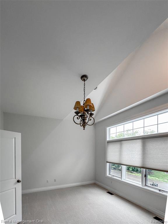 5742 PUTNAM Drive, West Bloomfield, MI 48323 — Photo 14