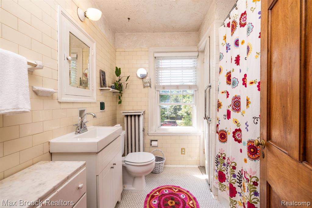 6 KENBERTON Drive, Pleasant Ridge, MI — Photo 29