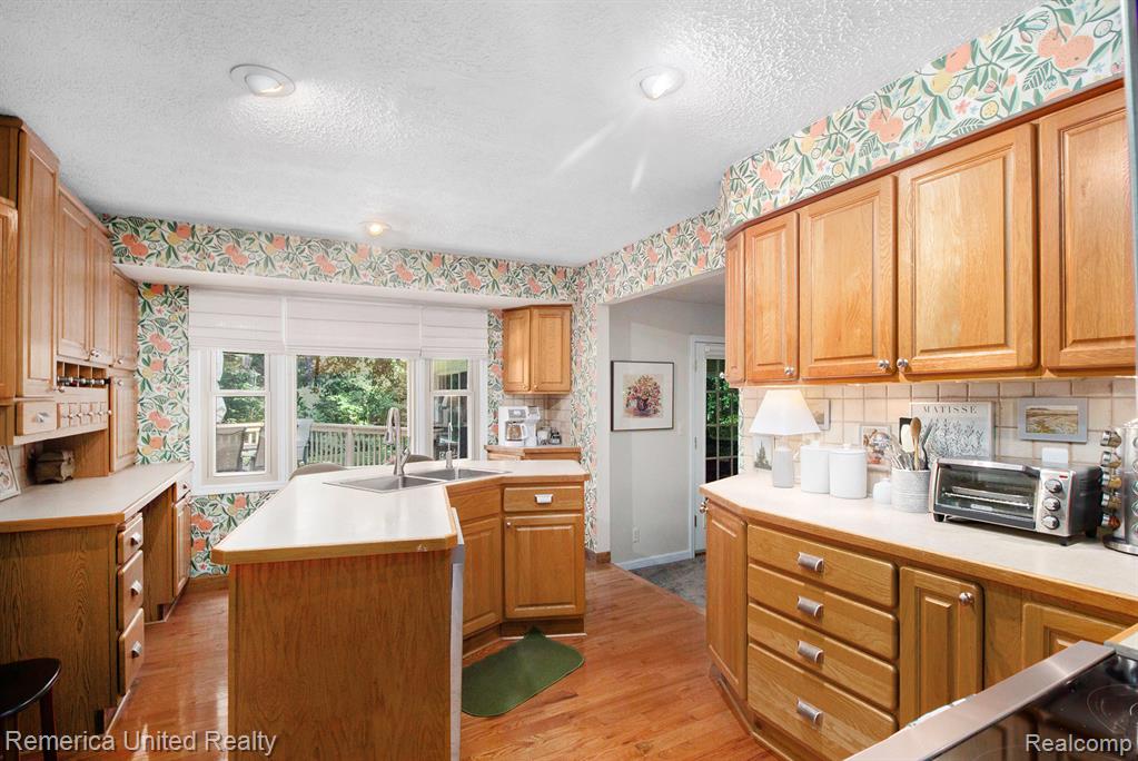 13900 Rocky Ridge, Hartland, MI 48353 — Photo 12