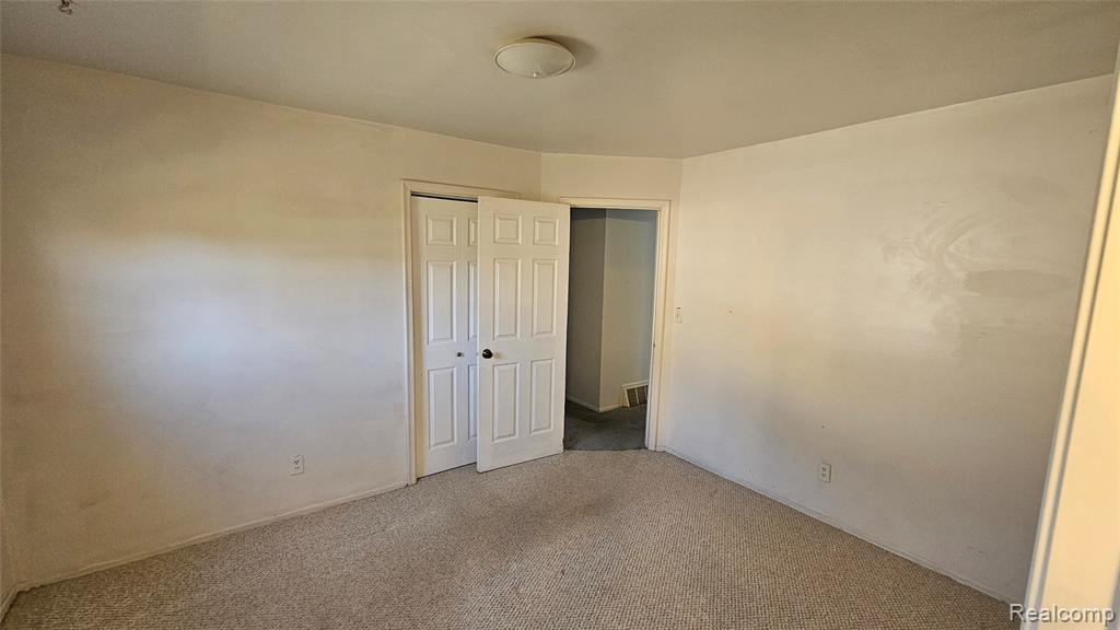 4439 Ryant Drive, Flint, MI 48507 — Photo 10