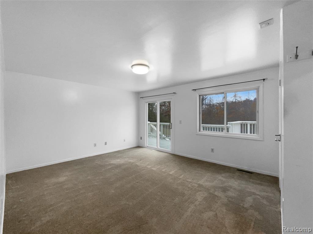 4960 Paula Avenue, Clarkston, MI — Photo 13