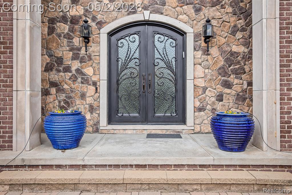 2482 Highland Drive, Ann Arbor, MI 48105 — Photo 8