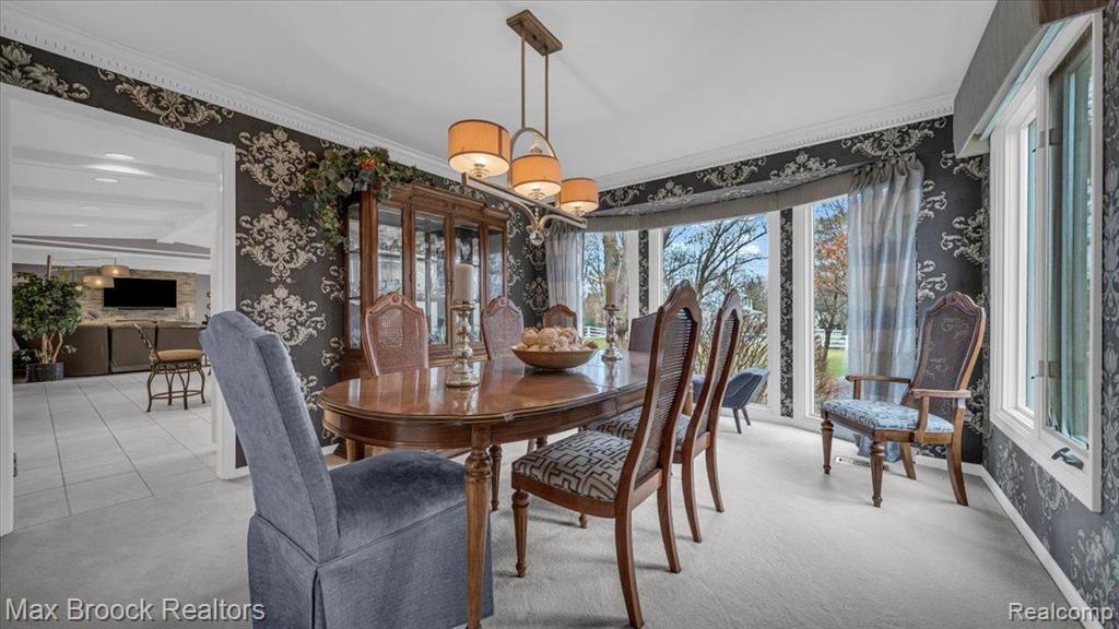 404 SHELLBOURNE Drive, Rochester Hills, MI 48309 — Photo 10