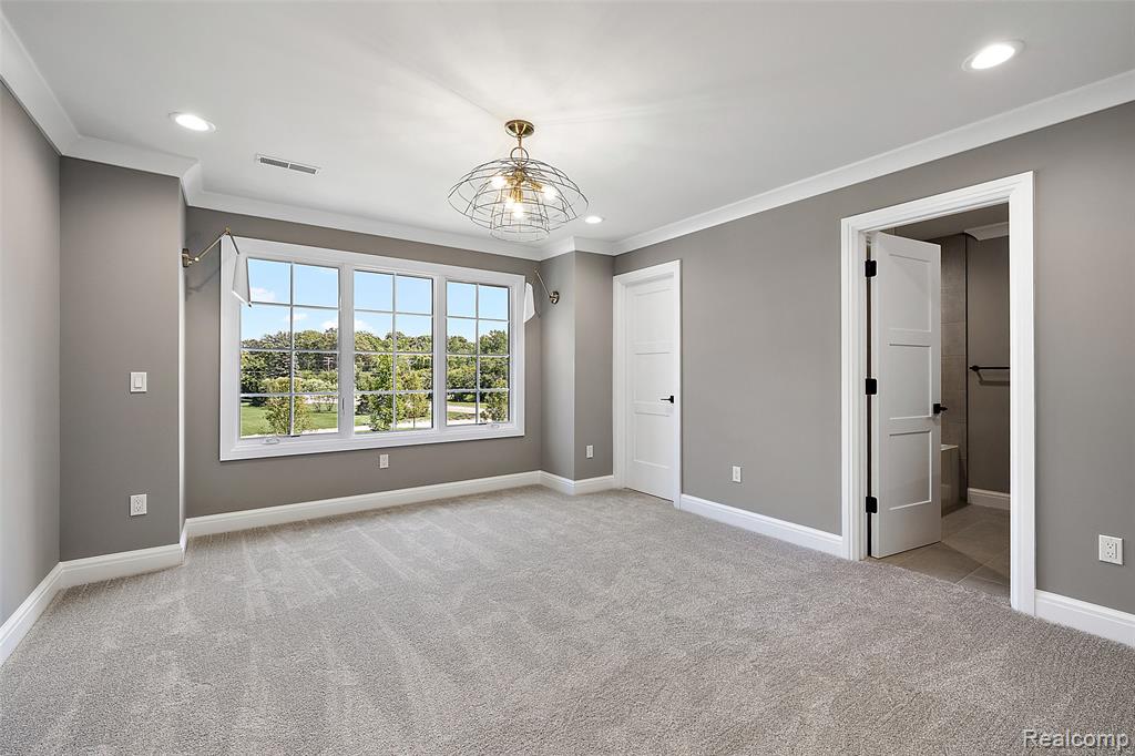 3268 Willis Drive, Oakland, MI, 48306