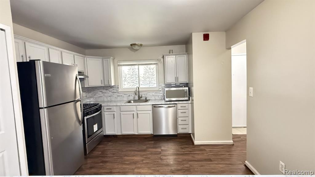 44497 Savery Drive, Canton, MI 48187 — Photo 5