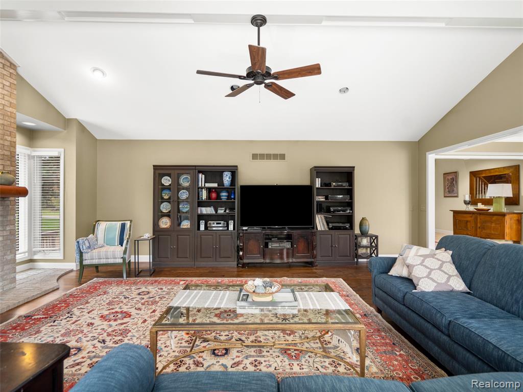 5724 Murfield Drive, Rochester, MI 48306 — Photo 63