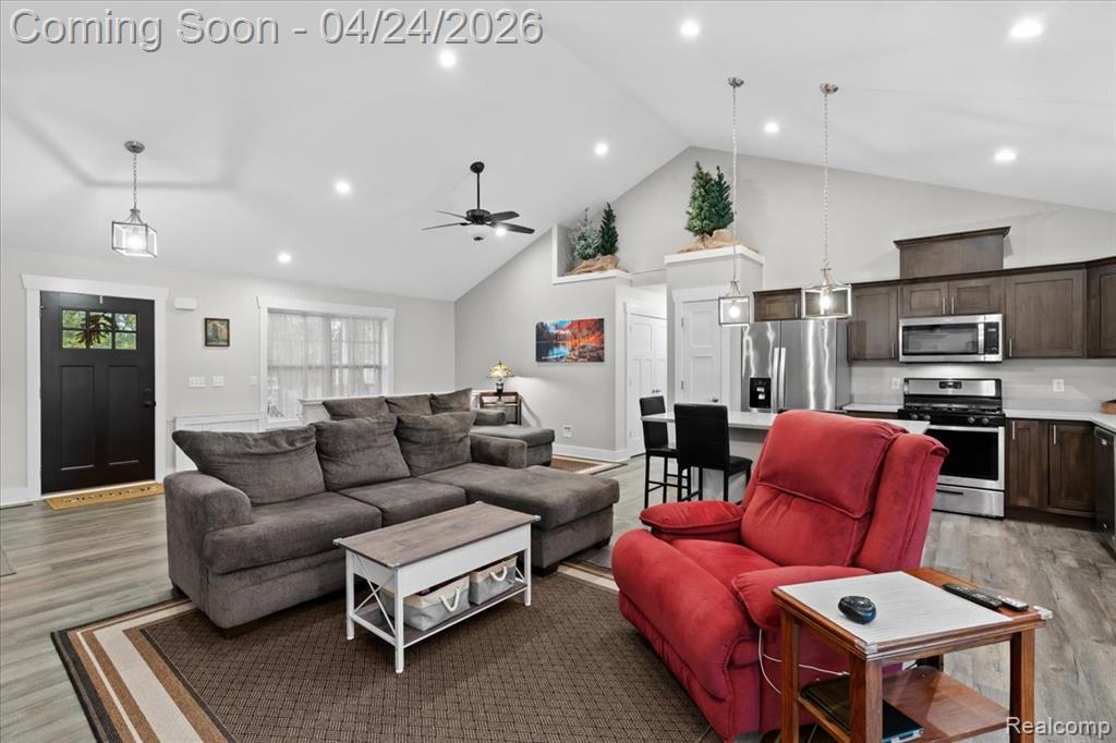 5860 Scenic Bluff Drive, Brighton, MI 48116 — Photo 5