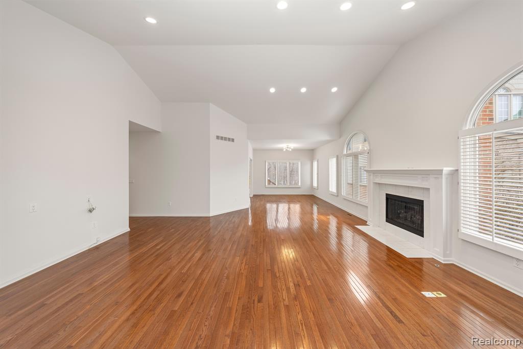 7258 CRACKLING CREEK Circle, West Bloomfield, MI — Photo 6