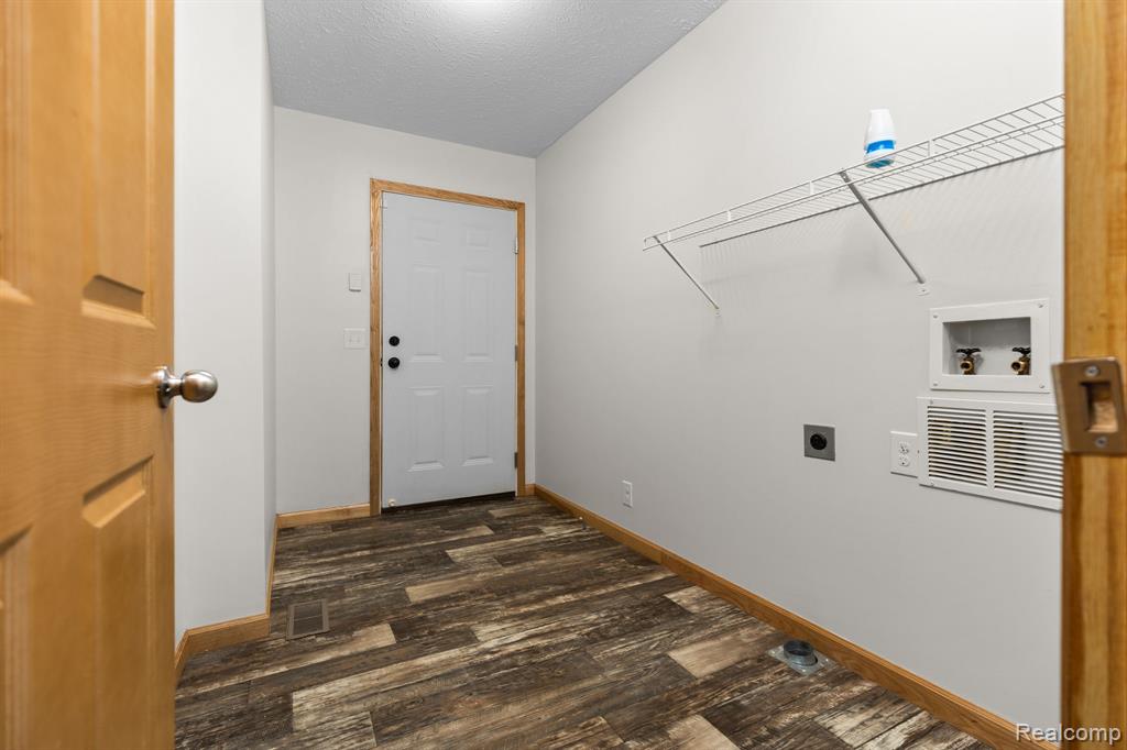 102 Wiard Road, Ypsilanti, MI 48198 — Photo 28