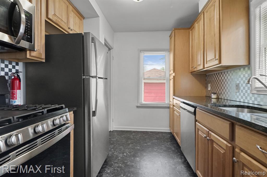 601 E Webster Street, Ferndale, MI 48220 — Photo 10