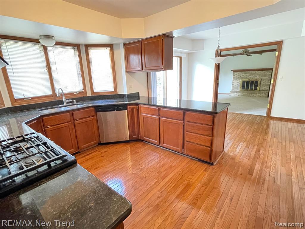 44624 Ford Way, Novi, MI — Photo 5