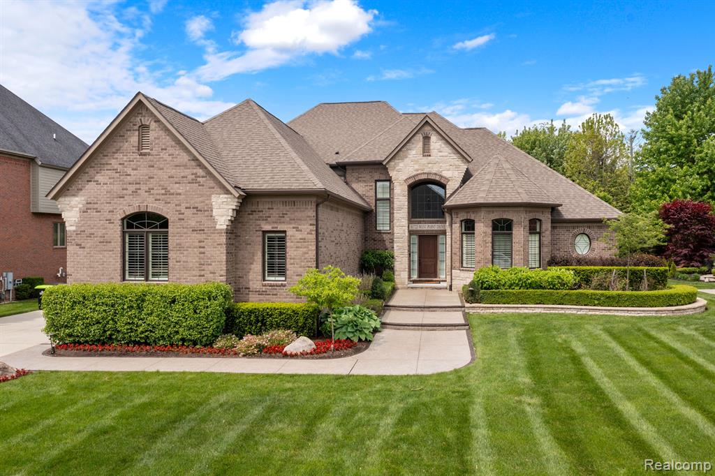 61723 West Point Drive, Washington, MI — front exterior