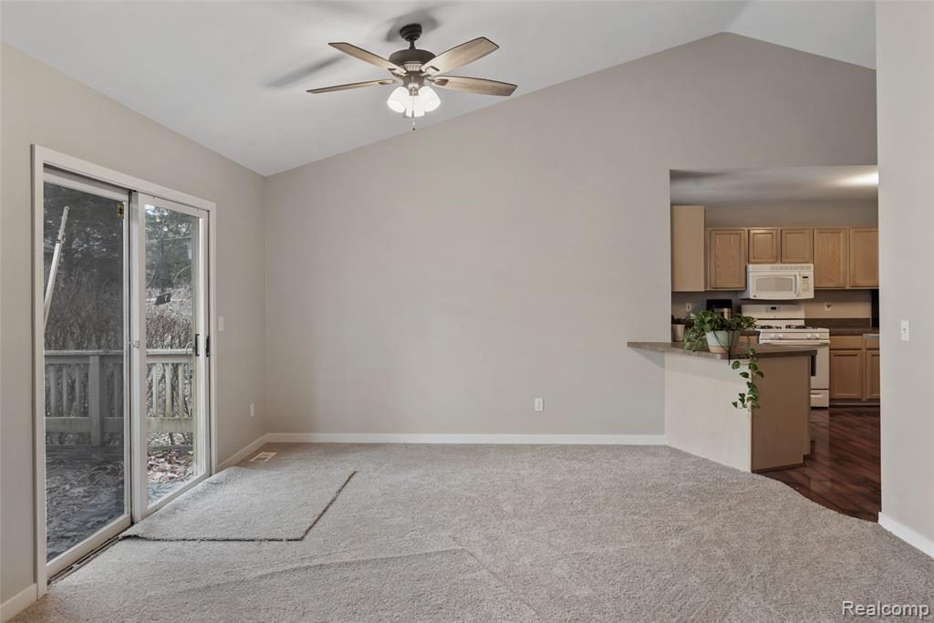 8732 Elizabeth Lake Road, White Lake, MI — Photo 9