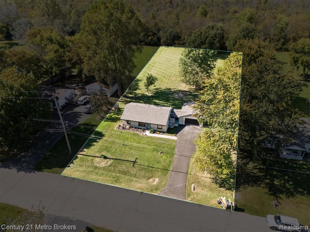 4379 Tillie Drive, Flint, MI 48504 — Photo 42