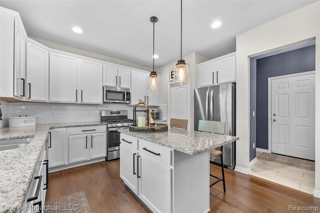 5401 Aberdeen Court, Clarkston, MI 48348 — Photo 14