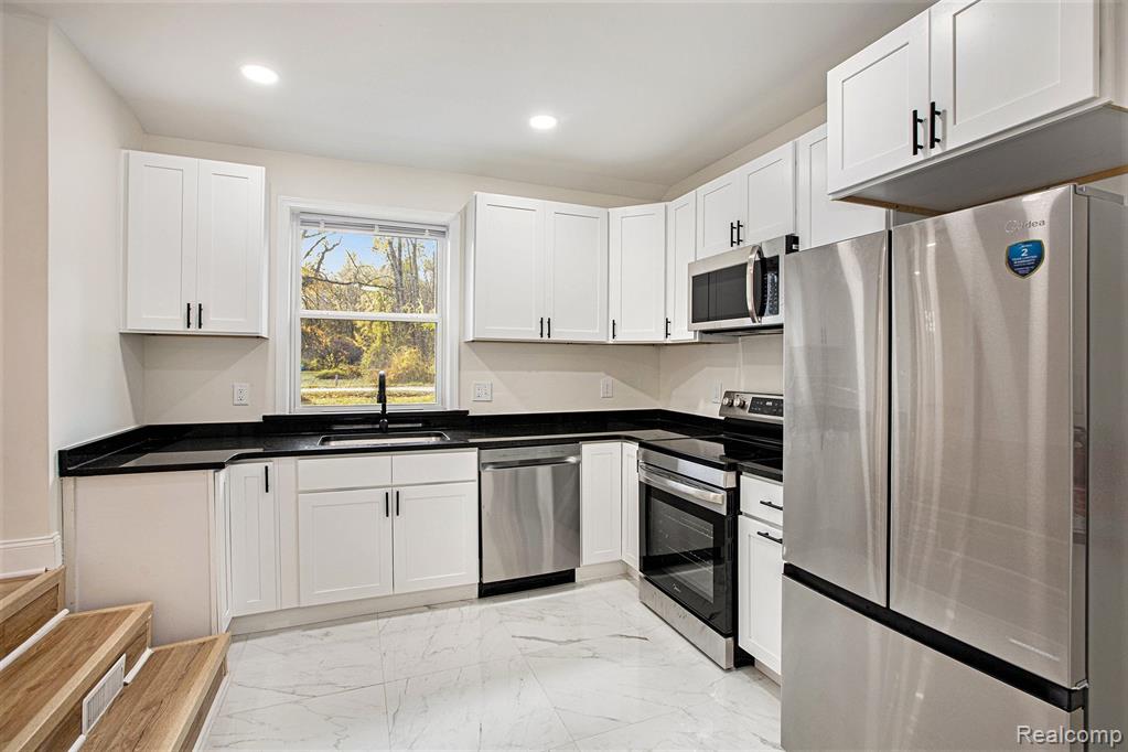 44260 Clay Road, Belleville, MI 48111 — Photo 9