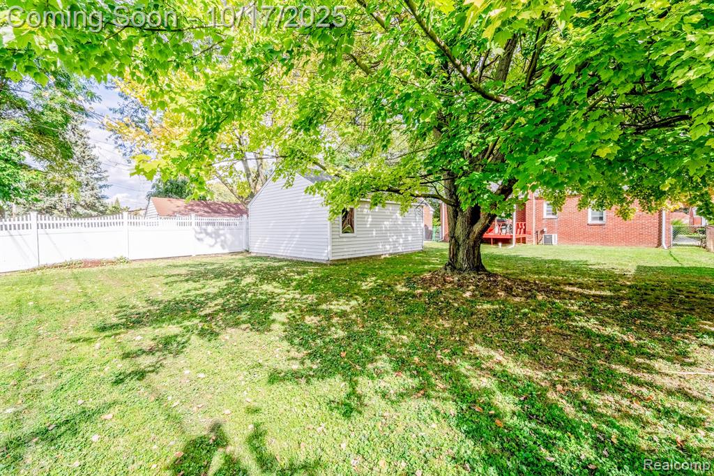 6384 Buckingham Avenue, Allen Park, MI 48101 — Photo 31