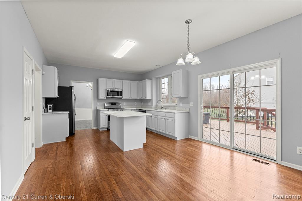 6900 Lakeway Street, Ypsilanti, MI 48197 — Photo 13