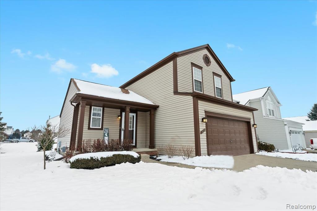 5071 Meadow Crest Circle, Holly, MI 48442 — Photo 2