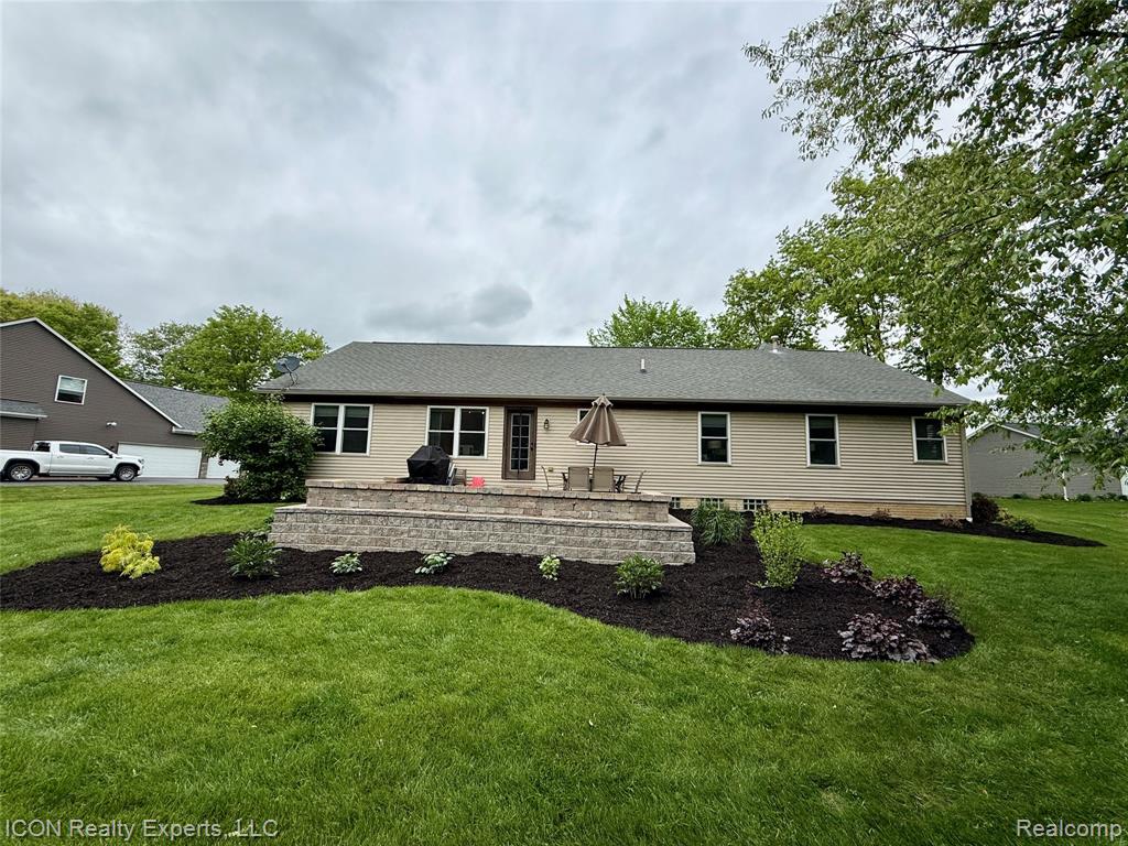 11185 Cassidy Trail, Davisburg, MI 48350 — Photo 54