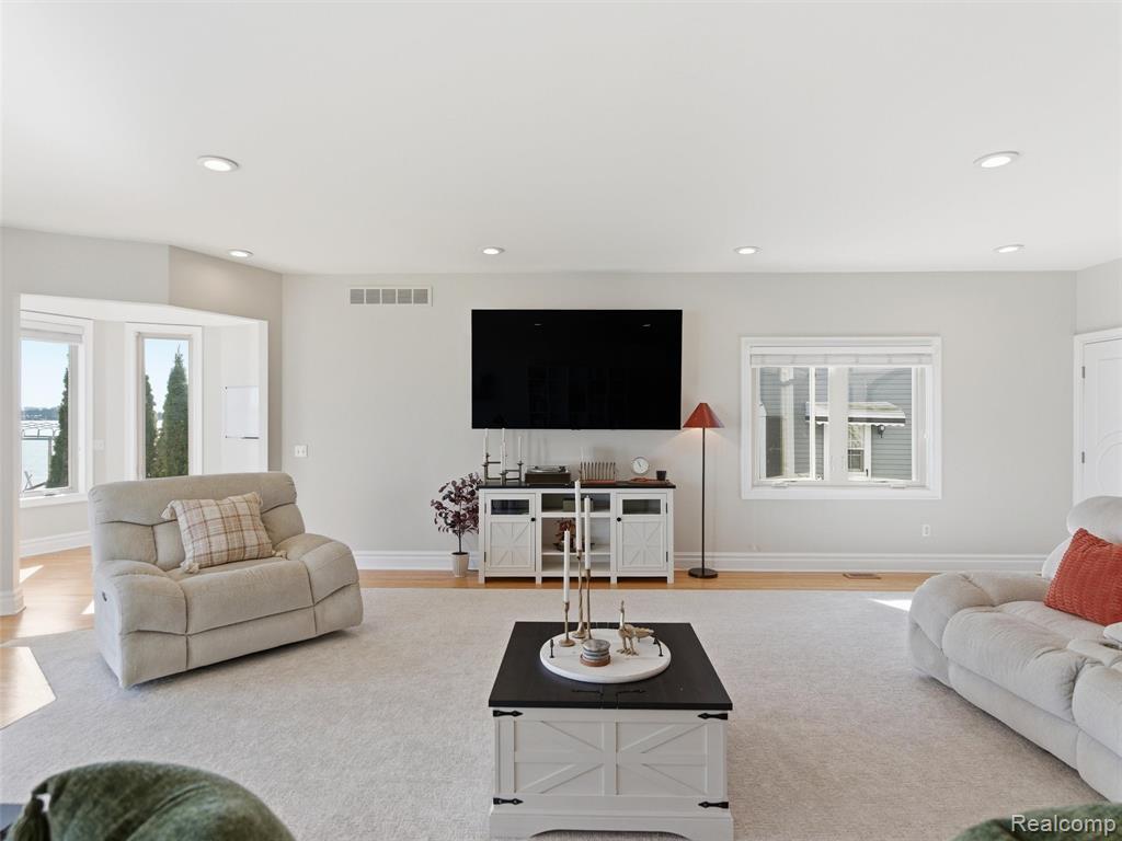12183 Margaret Drive, Fenton, MI, 48430