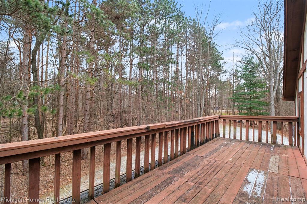 885 Rustic Village Lane, Lake Orion, MI 48362 — Photo 26