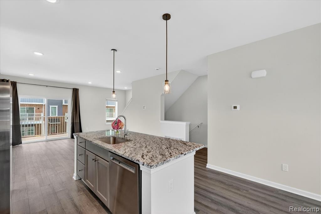 4876 E Ludlow Lane, Troy, MI 48085 — Photo 12