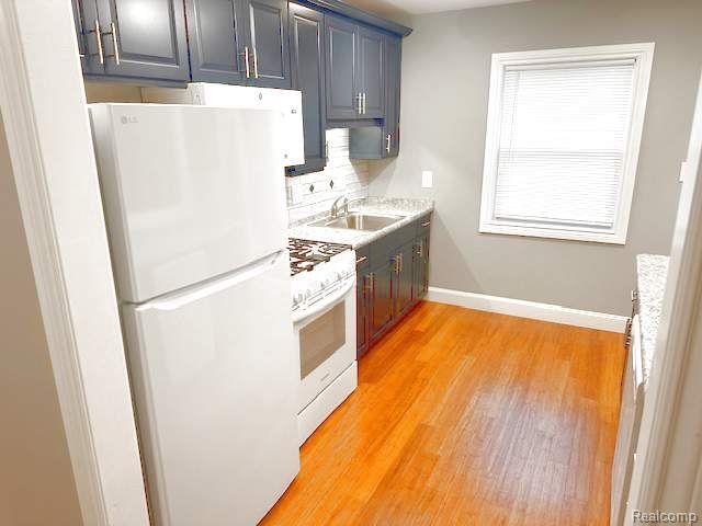 908 MORAN Avenue, Lincoln Park, MI 48146 — Photo 11