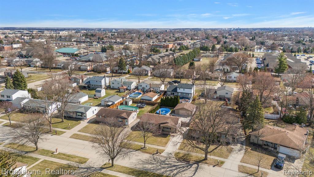 43258 HYDE PARK Drive, Sterling Heights, MI 48313 — Photo 14