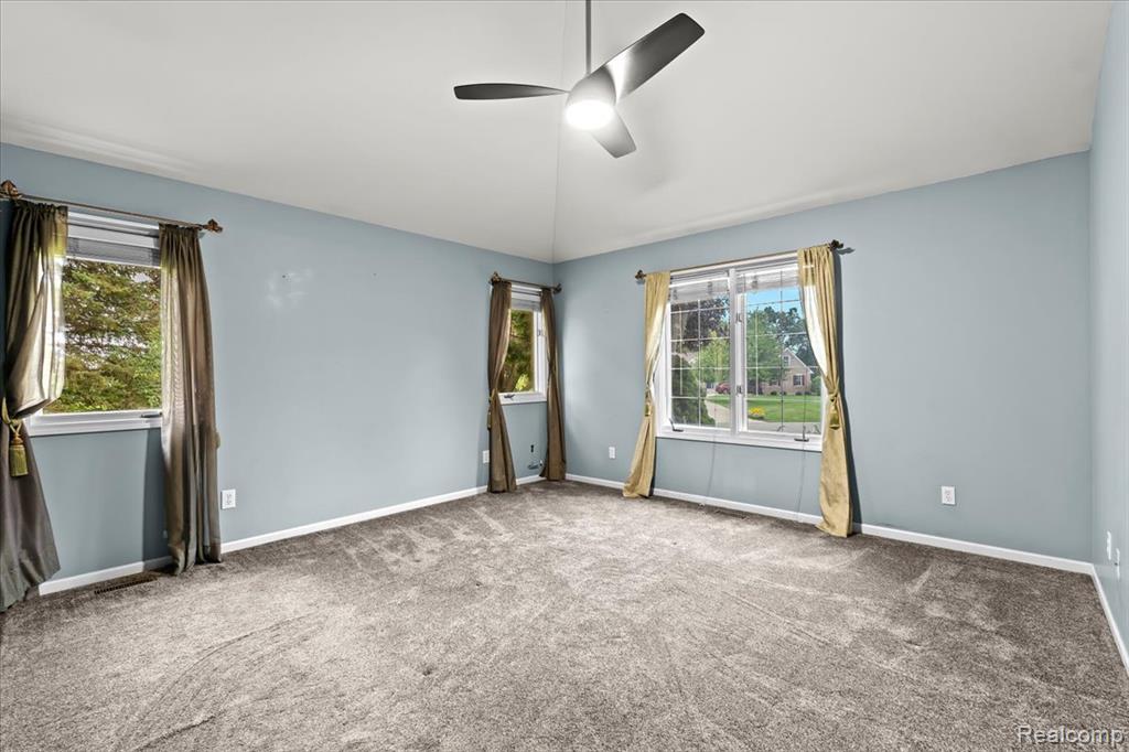8477 Mist Field Court, Howell, MI 48843 — Photo 17