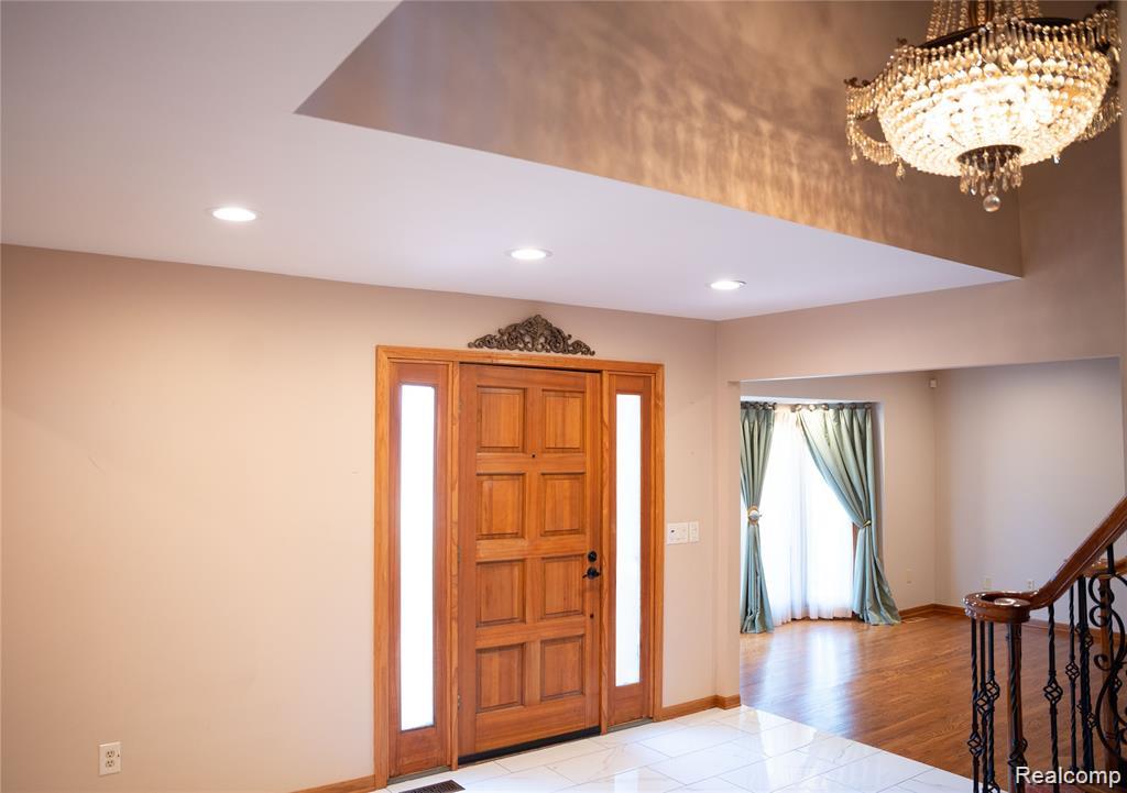 6651 Arlington Drive, West Bloomfield, MI — Photo 15