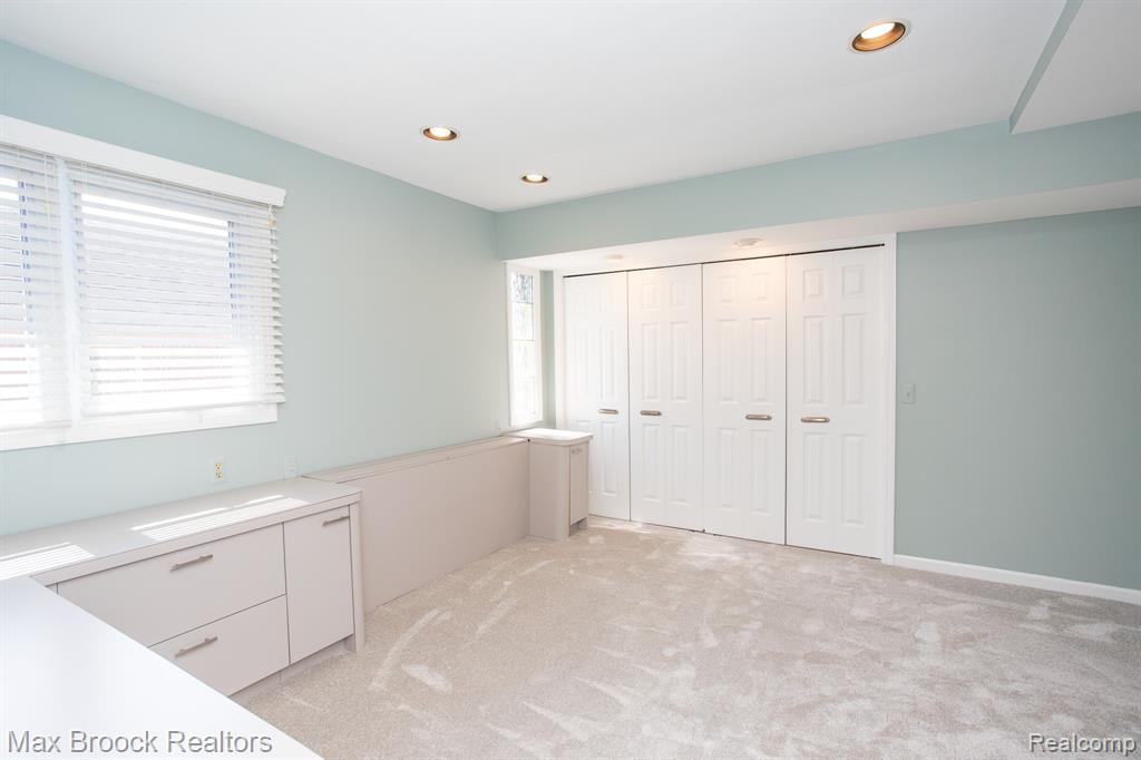 26614 Humber Street, Huntington Woods, MI — Photo 36