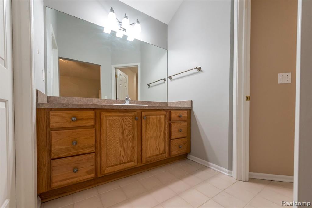 769 TAYLOR Street, Chelsea, MI 48118 — Photo 16