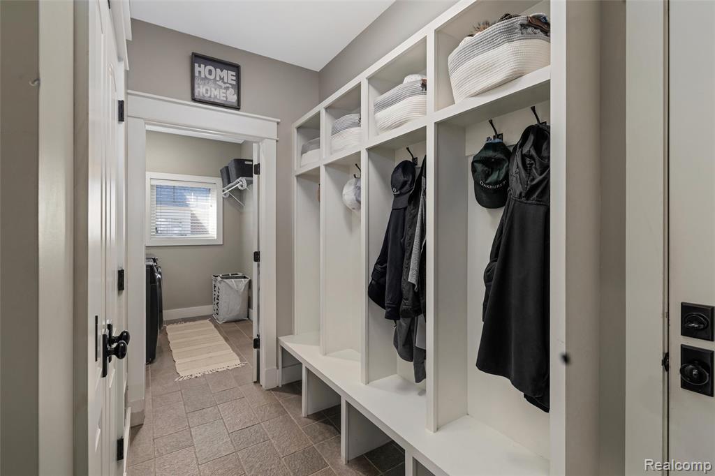 7252 Ardsley Lane, Clarkston, MI 48348 — Photo 31