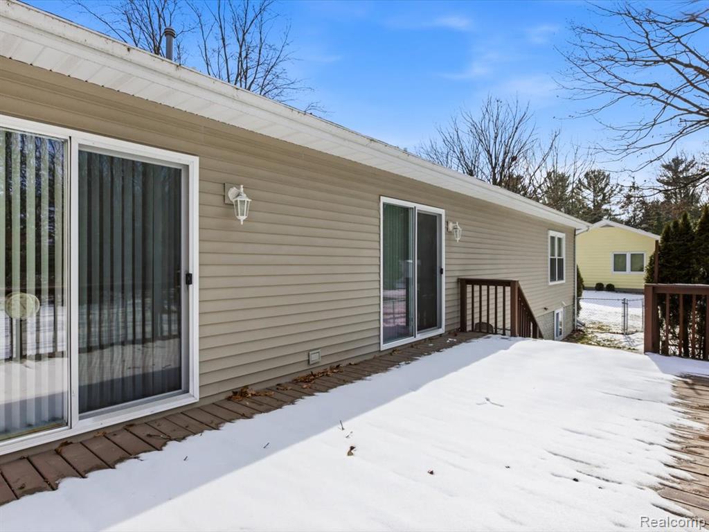 8431 Lakeshore Road, Burtchville, MI 48059 — Photo 40