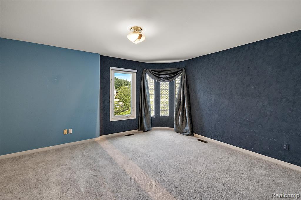 6358 Golden Lane, West Bloomfield, MI — Photo 38