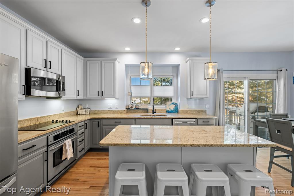 668 Berridge Circle, Lake Orion, MI — Photo 15