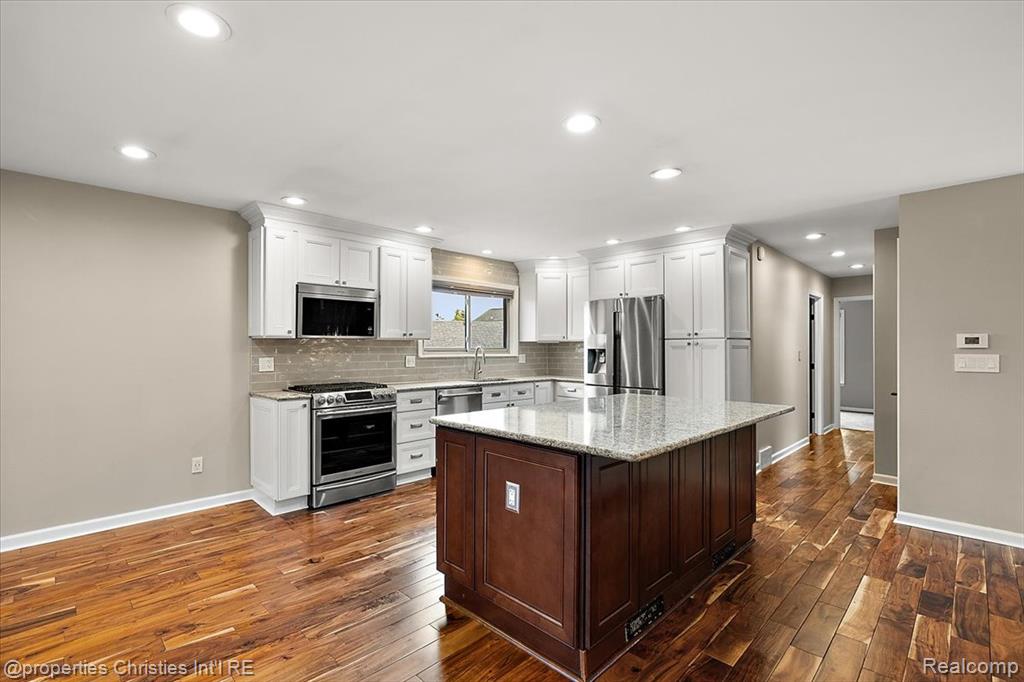 42610 Beechwood Drive, Canton, MI 48188 — Photo 17