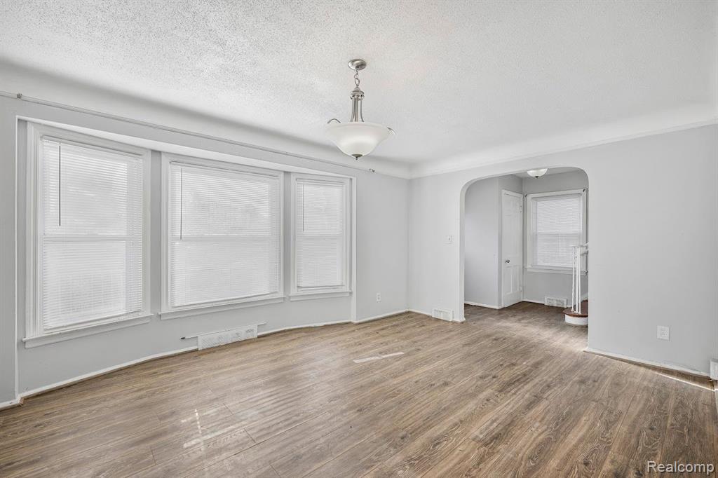 7747 APPOLINE Street, Dearborn, MI 48126 — Photo 18